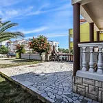 Apartment Riviera Goran