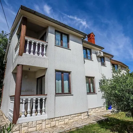 Apartment Riviera Goran *
